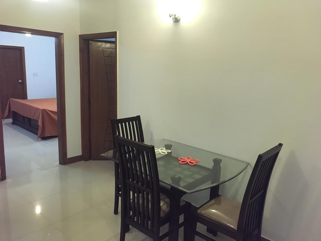 3 Bed Javed Apartment Karachi Exterior photo